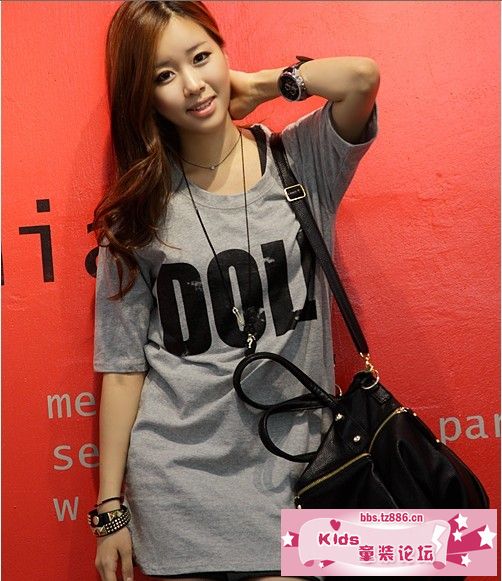 8815 韩版女装衣服DOLL字母圆领长款短袖T恤 深灰色 (5).jpg